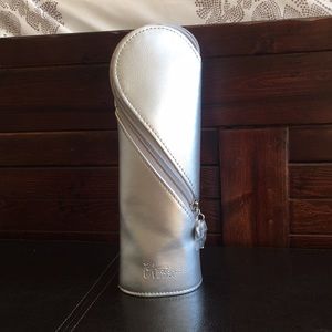 IT Cosmetics Makeup Brushes Case